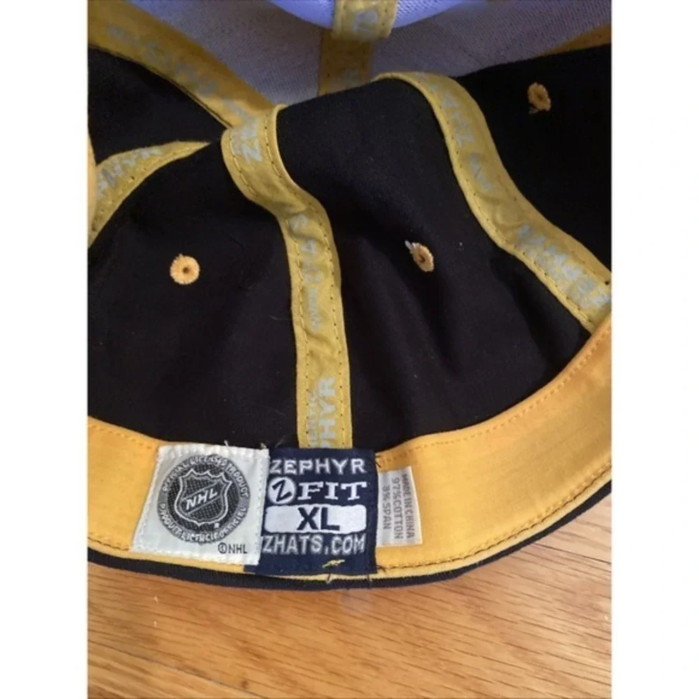 Bruins Official Team‎ Hat Zephyr Black Yellow Logo Fit L XL 27